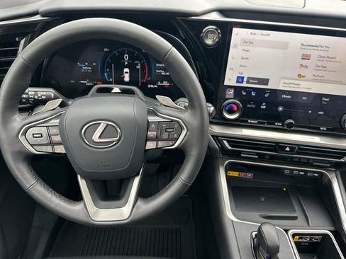 Used 2025 Lexus TX 350 AWD image 14