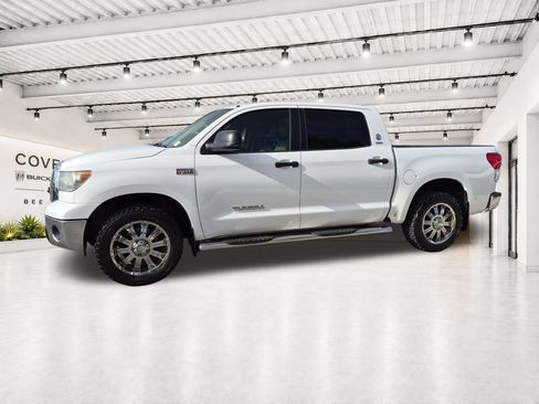 Used 2012 Toyota Tundra 4x4 CrewMax w/ SR5 Pkg image 5