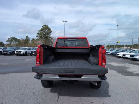 Used 2024 Chevrolet Silverado 2500 LTZ w/ LTZ Plus Package image 5