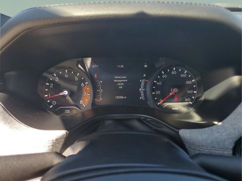 Used 2024 Jeep Compass Latitude image 33