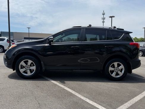 Used 2015 Toyota RAV4 XLE FWD image 4