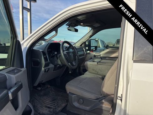 Used 2022 Ford F250 XLT image 5