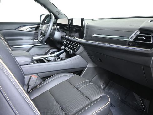 Used 2026 Chevrolet Traverse High Country w/ LPO, Floor Liner Package AWD/4WD image 15