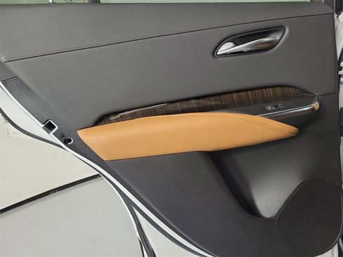 Certified 2023 Cadillac XT4 Sport image 13