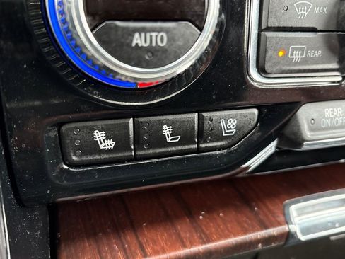 Certified 2023 GMC Yukon Denali Ultimate image 18