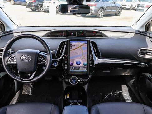 Used 2021 Toyota Prius Prime XLE FWD image 13