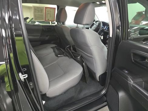 Used 2023 Toyota Tacoma SR AWD/4WD image 6