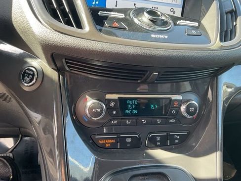 Used 2016 Ford Escape Titanium w/ Equipment Group 301A FWD image 18