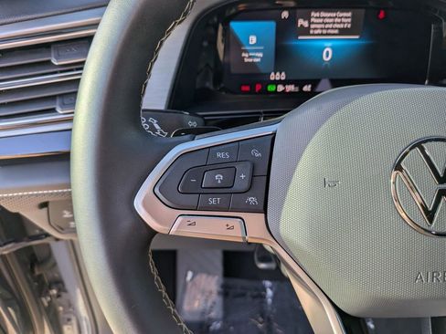 Certified 2024 Volkswagen Atlas Cross Sport SE w/ Panoramic Sunroof Package image 26