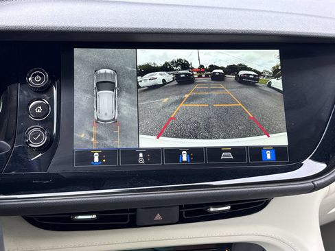 Used 2023 Buick Envision Avenir AWD/4WD image 27