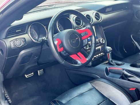 Used 2022 Ford Mustang GT Premium image 9