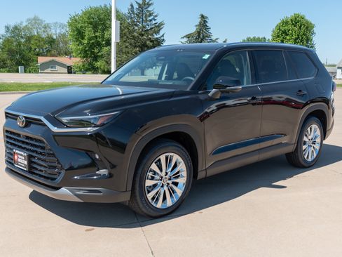 New 2026 Toyota Grand Highlander AWD image 5