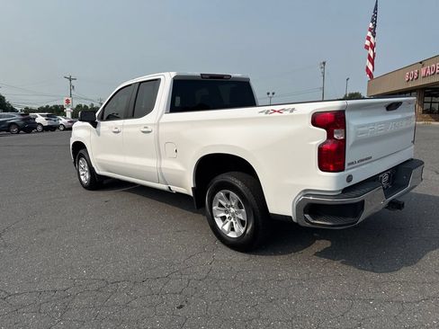 Used 2021 Chevrolet Silverado 1500 LT w/ Bed Protection Package AWD/4WD image 3