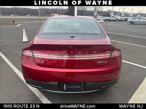 Used 2019 Lincoln MKZ Reserve image 4