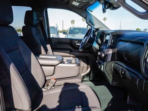 Used 2025 Chevrolet Silverado 2500 Custom w/ Custom Value Package AWD/4WD image 20