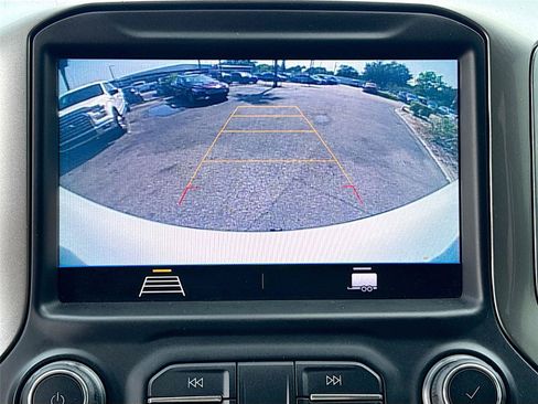 Used 2019 Chevrolet Silverado 1500 LT Trail Boss w/ Convenience Package AWD/4WD image 13