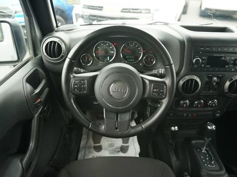 Used 2018 Jeep Wrangler Unlimited Sport S AWD/4WD image 21