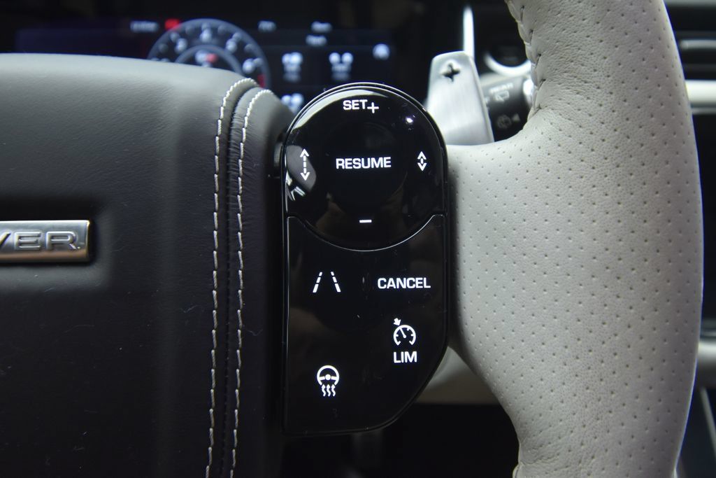Used 2019 Land Rover Range Rover Sport SVR AWD/4WD image 32