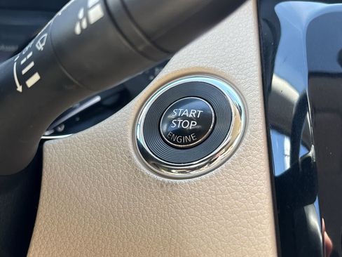 Used 2017 Nissan Rogue SL AWD/4WD image 26