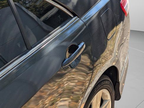 Used 2011 Toyota Camry SE image 17