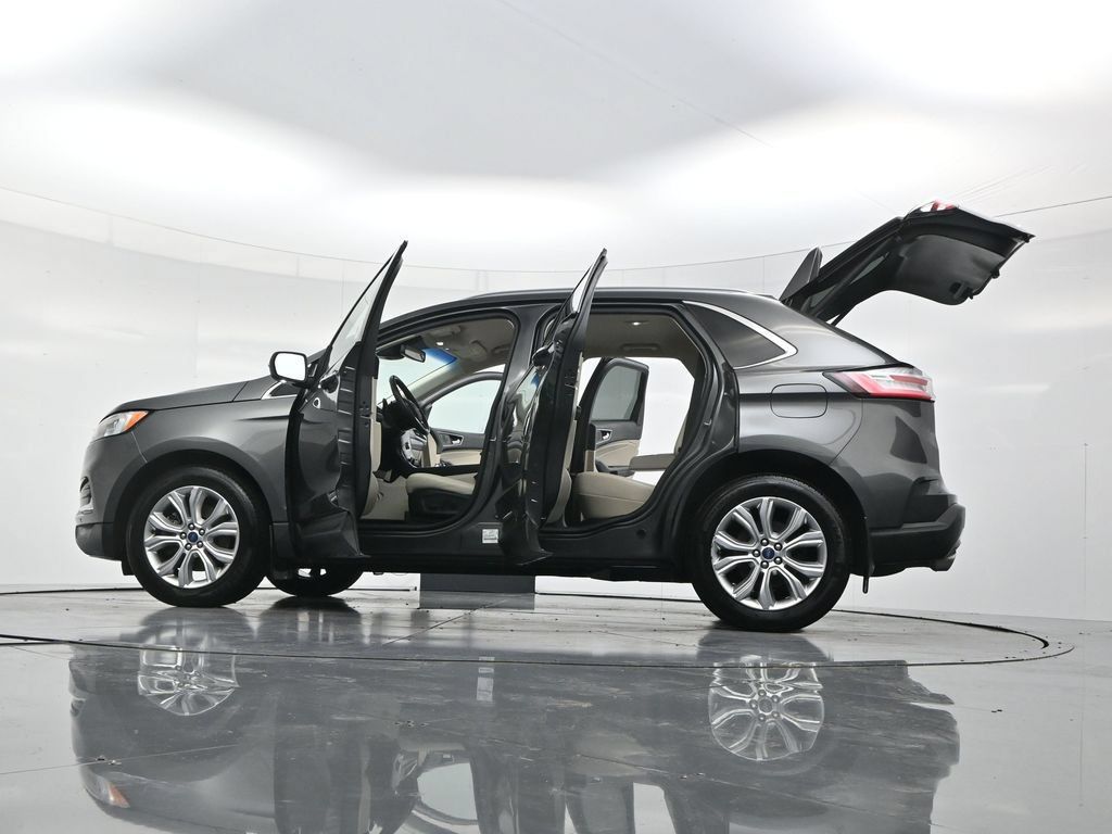 Used 2020 Ford Edge Titanium AWD/4WD image 56