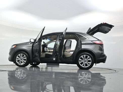 Used 2020 Ford Edge Titanium AWD/4WD image 56