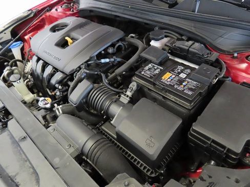 Used 2024 Kia Forte LXS image 31