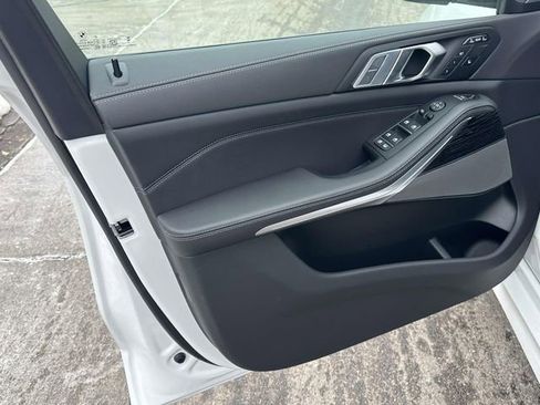 New 2026 BMW X7 xDrive40i w/ M Sport Package image 13