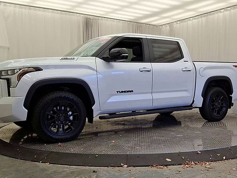 Used 2025 Toyota Tundra Limited image 3