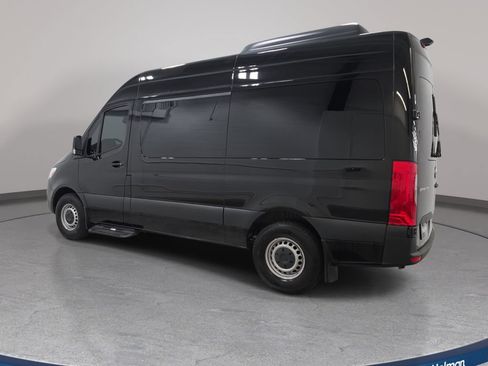 Used 2023 Mercedes-Benz Sprinter 2500 image 8