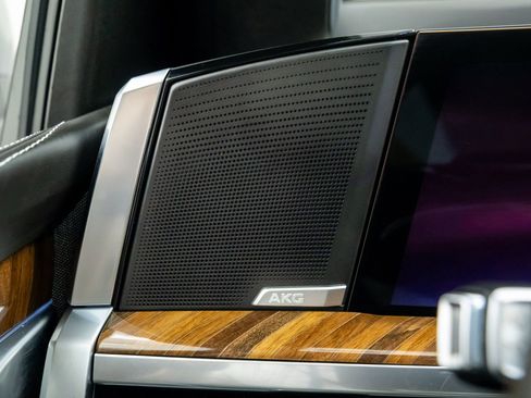 New 2026 Cadillac Escalade Platinum Sport w/ LPO, ONYX Package image 26