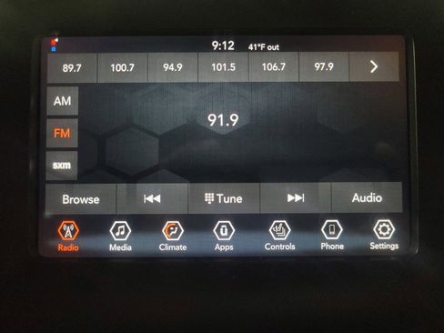 Used 2021 Jeep Cherokee Latitude Plus image 25