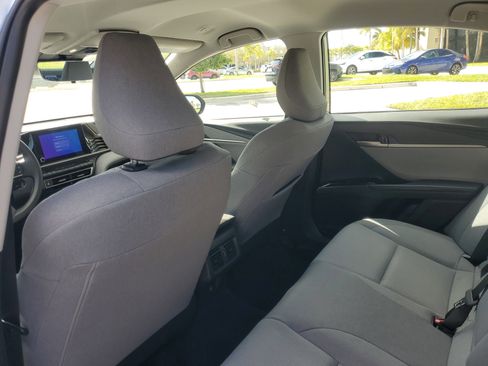 Used 2025 Toyota Camry LE image 12