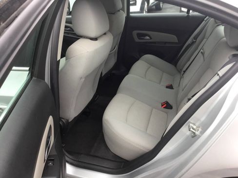 Used 2014 Chevrolet Cruze LT FWD image 11