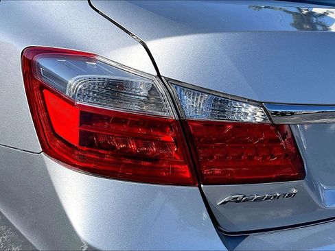 Used 2013 Honda Accord EX-L image 23