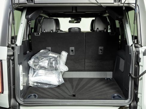 Used 2024 Ford Bronco Wildtrak AWD/4WD image 29
