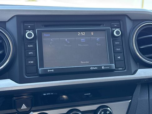 Used 2017 Toyota Tacoma SR5 image 21