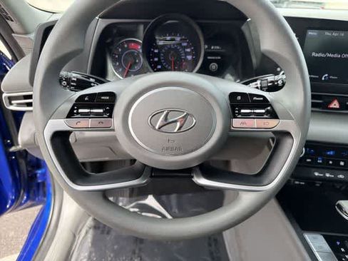 Certified 2023 Hyundai Elantra SEL image 19