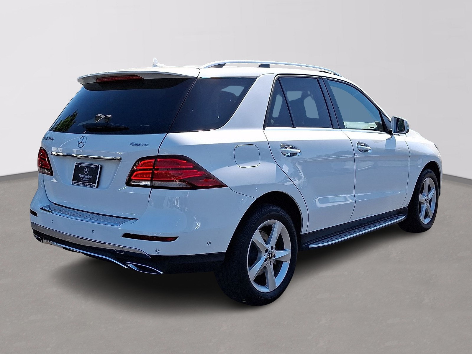 Used 2018 Mercedes-Benz GLE 350 4MATIC image 4