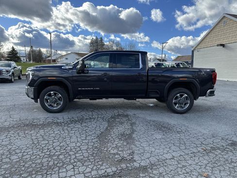 New 2026 GMC Sierra 2500 SLE w/ SLE Value Package; image 25