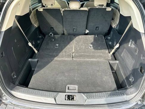 Used 2023 Ford Explorer XLT w/ Equipment Group 202A AWD/4WD image 43