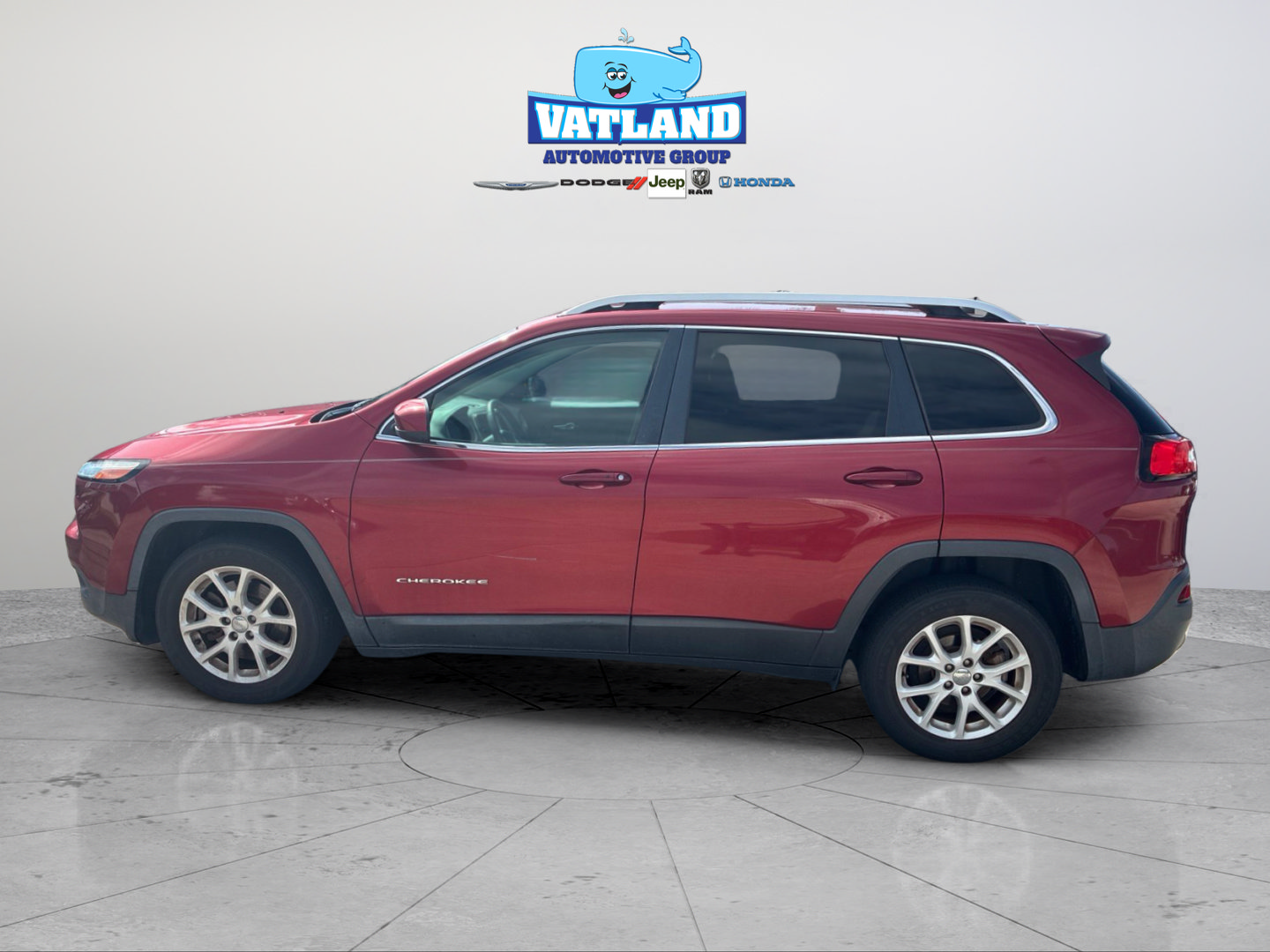 Certified 2017 Jeep Cherokee Latitude w/ Comfort/Convenience Group FWD image 2
