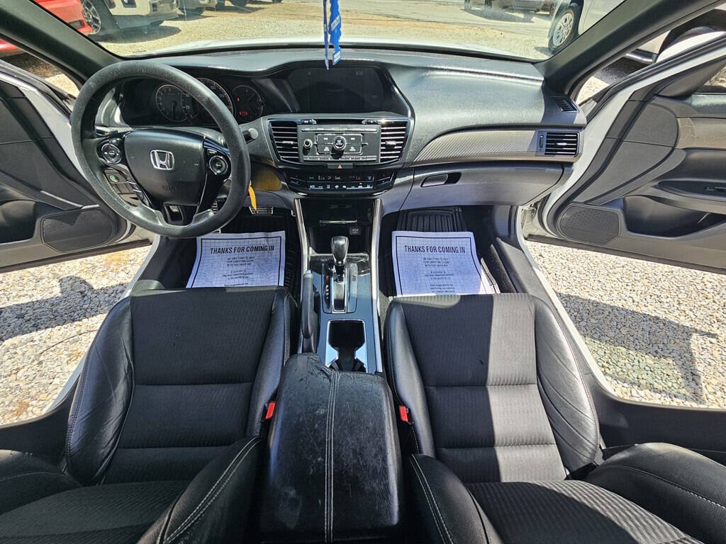Used 2017 Honda Accord Sport image 19