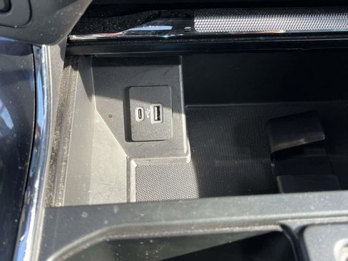 Used 2021 Ford F150 Lariat w/ Equipment Group 502A High image 32