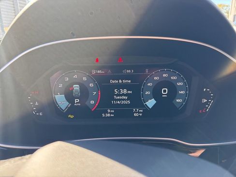 New 2025 Audi Q3 2.0T Premium image 21