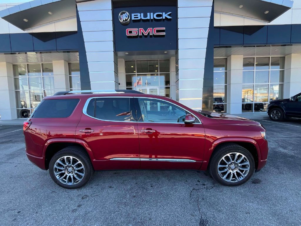 Certified 2020 GMC Acadia Denali w/ Technology Package FWD image 2