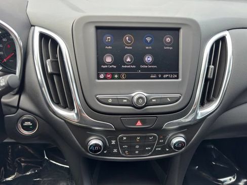 Used 2021 Chevrolet Equinox LT AWD/4WD image 17