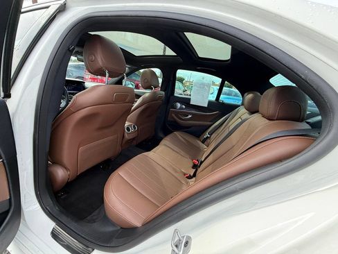 Used 2019 Mercedes-Benz E 300 image 9