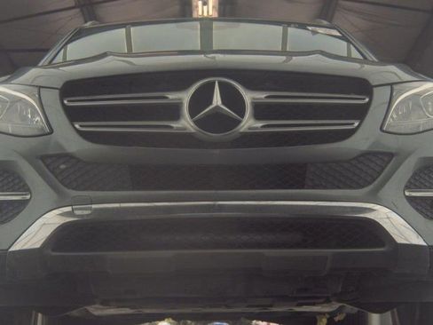 Used 2017 Mercedes-Benz GLE 350 w/ Premium 1 Package image 2