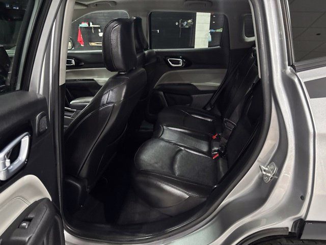 Used 2022 Jeep Compass Limited w/ Elite Group AWD/4WD image 13